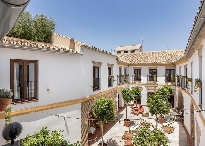 Albergue Líbere Córdoba Patio Santa Marta